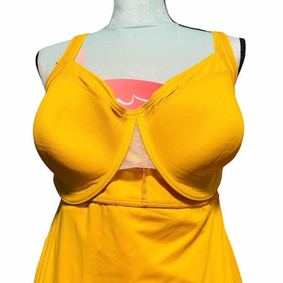 Lands' End Women's Tankini Swim Suit Top 18W - Picture 6 of 10